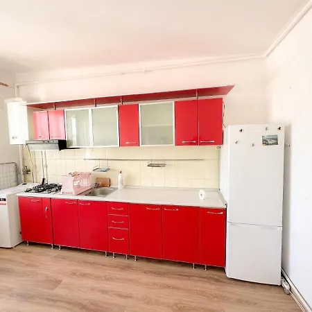 Apartament Semicentral Cu Priveliste Deosebita