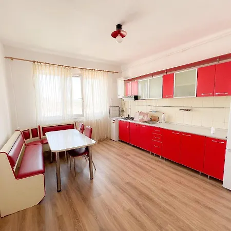 Apartament Semicentral Cu Priveliste Deosebita